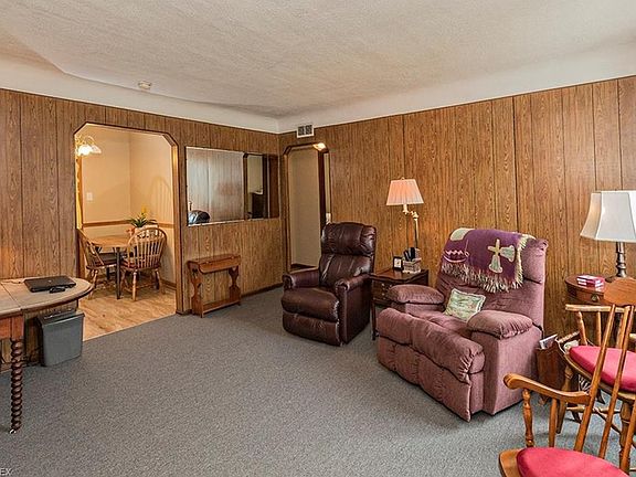 2nd image of 33506 Willowick Dr