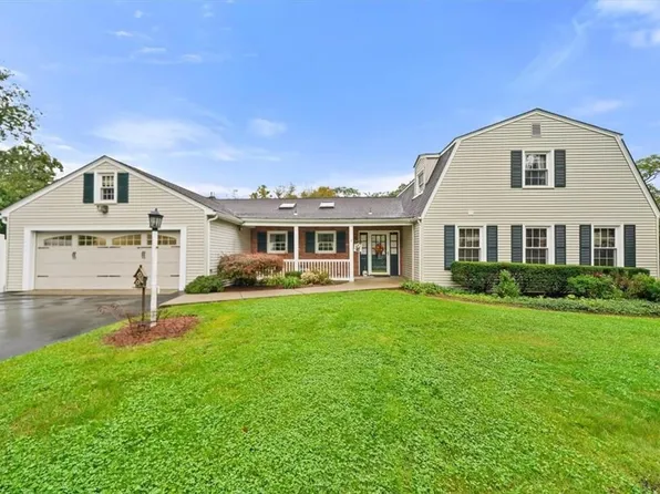 2 Barclay Road, New Windsor, NY 12553