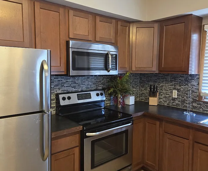506 Lexington Pkwy N #1 — Photo 8