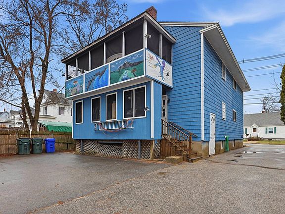 3rd image of 1069 Hayward Street