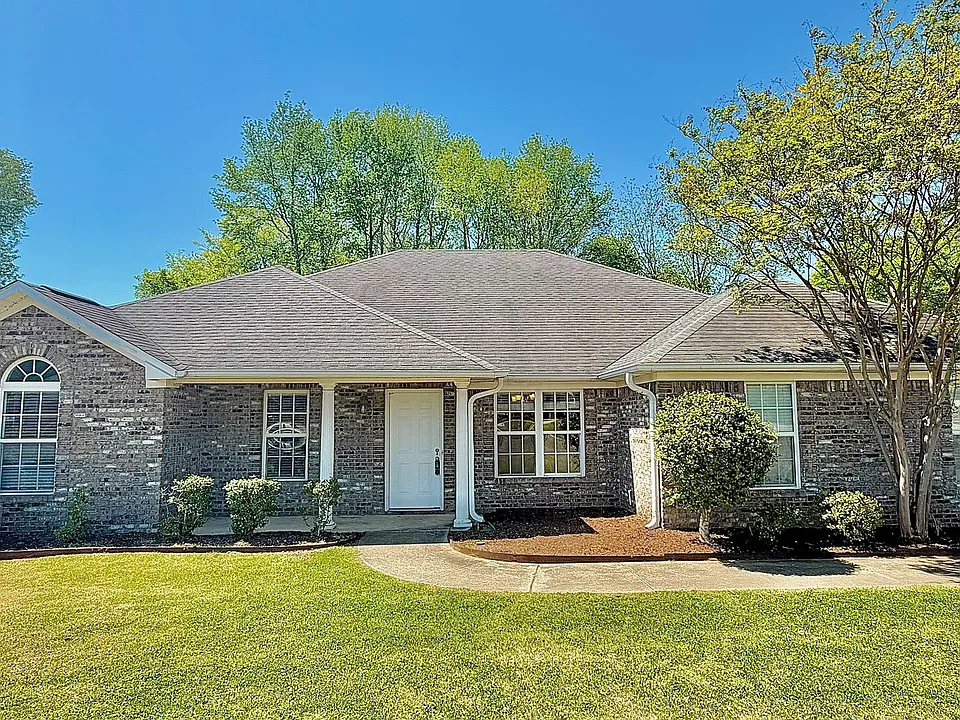 110 Autumn Branch Dr
