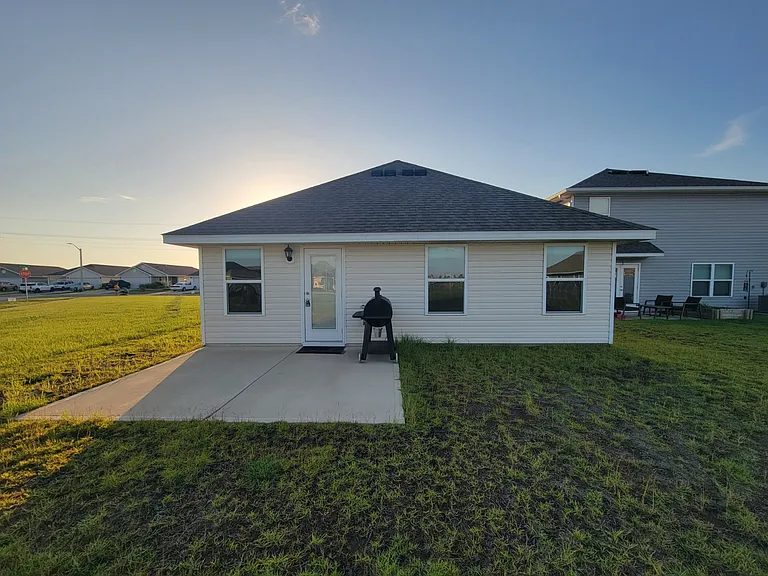 6570 Atkins Rd — Photo 36