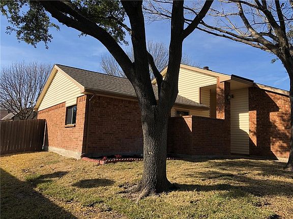 4th image of 416 Grand Meadow Dr