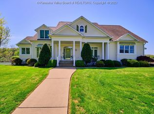 717 Downalong Dr, Ravenswood, WV 26164