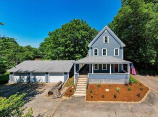 14 Derry Rd, Chester, NH 03036
