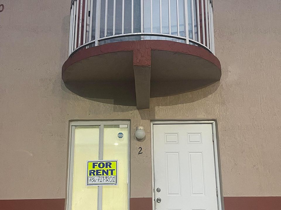 1st image of 990 NW 78th Ave Unit 2