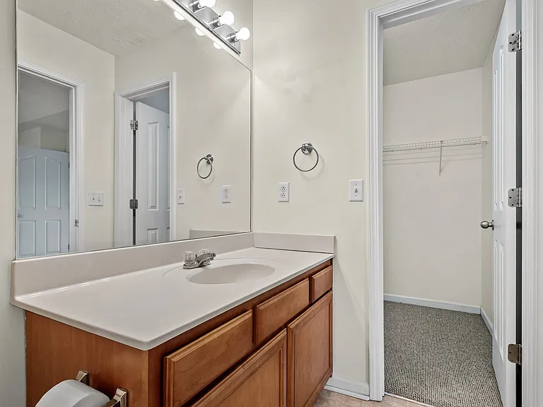 426 Arapaho Dr — Photo 26