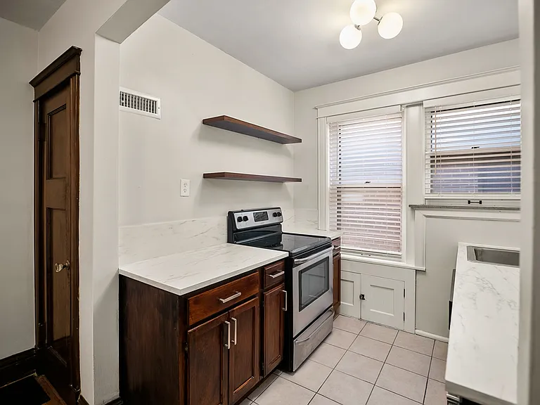4506 Wichita Avenue2nd Floor Est — Photo 3