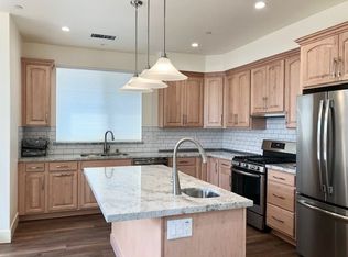 1411 Berwick Ct, Santa Rosa, CA 95403