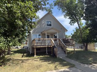 601 S Taylor Ave, Glendive, MT 59330