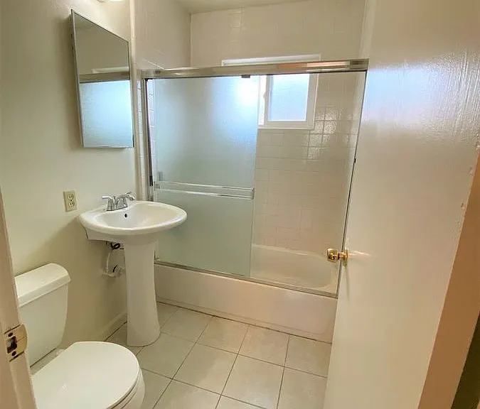 2102 Aza Dr #7 — Photo 9