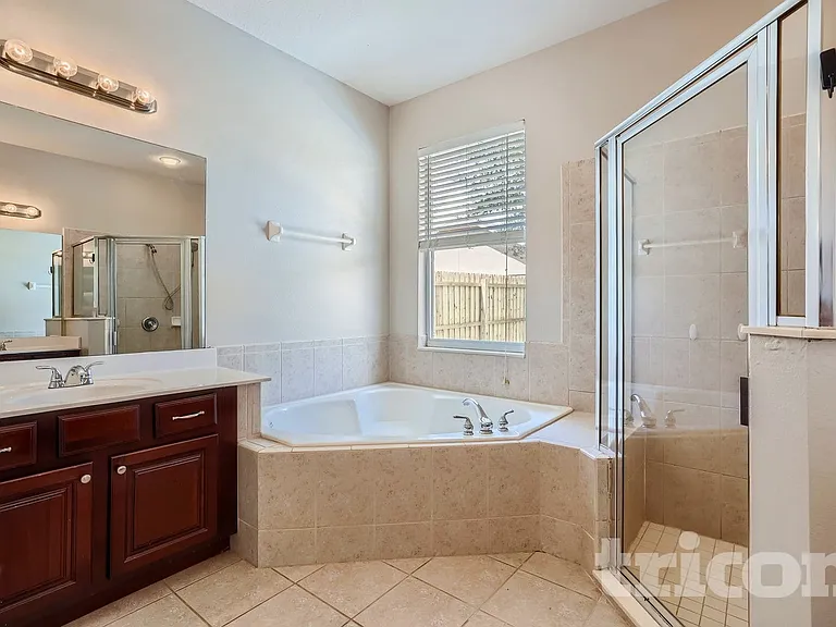 5555 Burlwood Dr — Photo 19