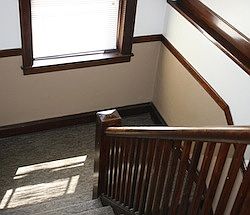 Clean carpet in the building.