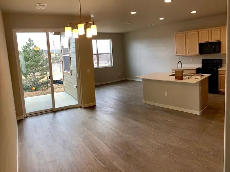 9740 Clermont Ln — Photo 3