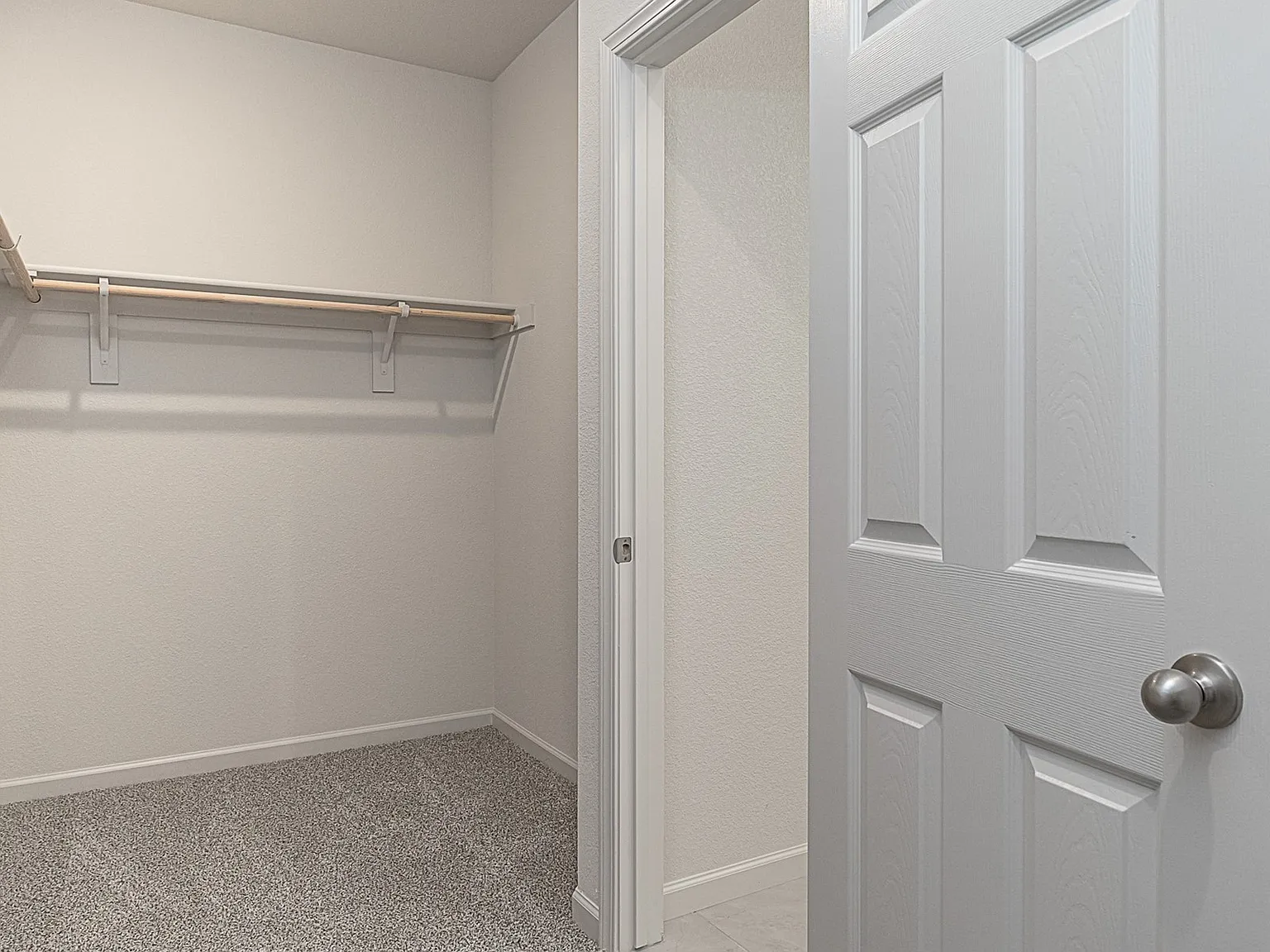 1452 Monkton Way photo 1