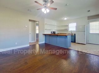 802 S Throckmorton St, Sherman, TX 75090