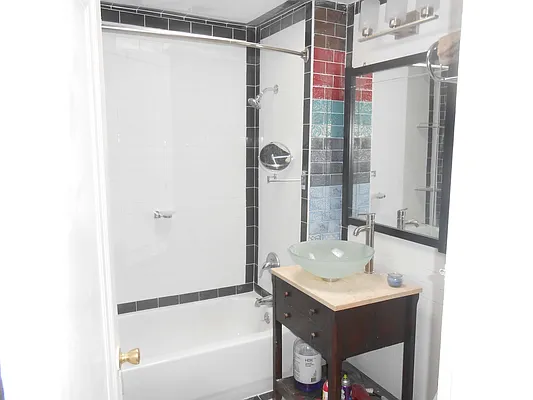 Rented by Mark Goldin | media 27