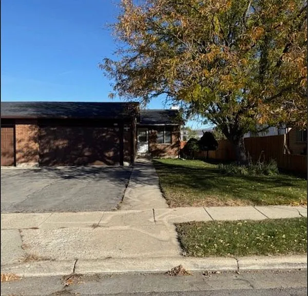 537 E Acoma Rd #1 — Photo 1