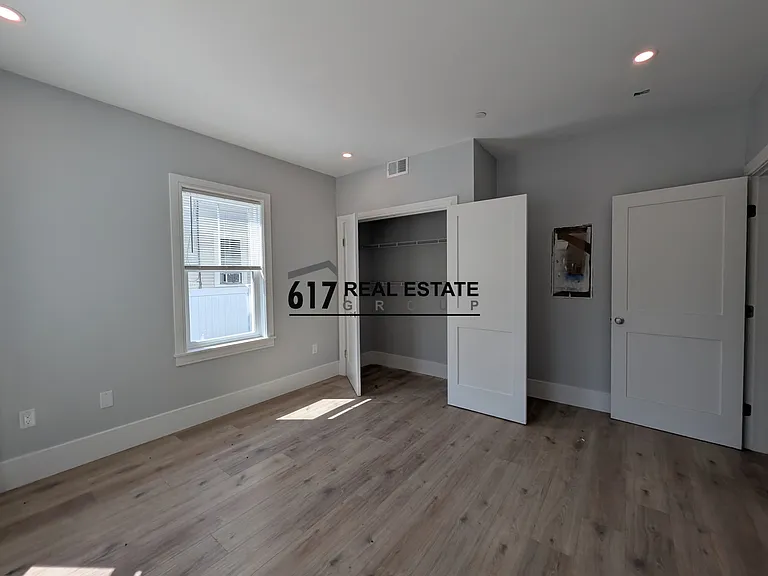 11 Holton St #1 — Photo 7