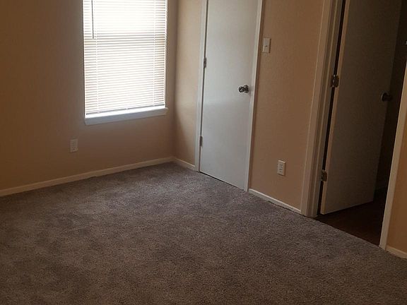 3rd image of 2702 Los Amigos Dr APT 30