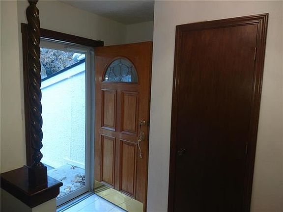 3rd image of 4900 S Kendall Dr