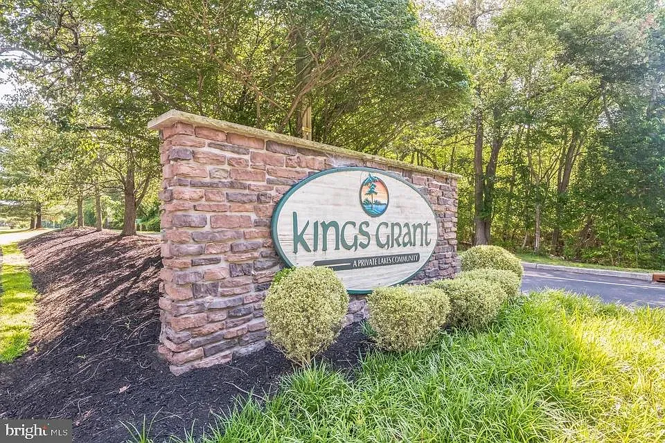 2 bed, 1011 sqft, $2,100 — Photo 1