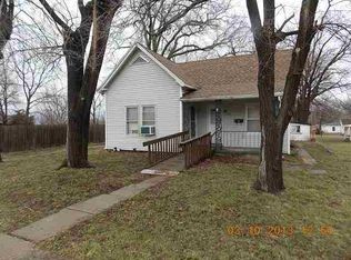 308 N 7th St, Clinton, MO 64735