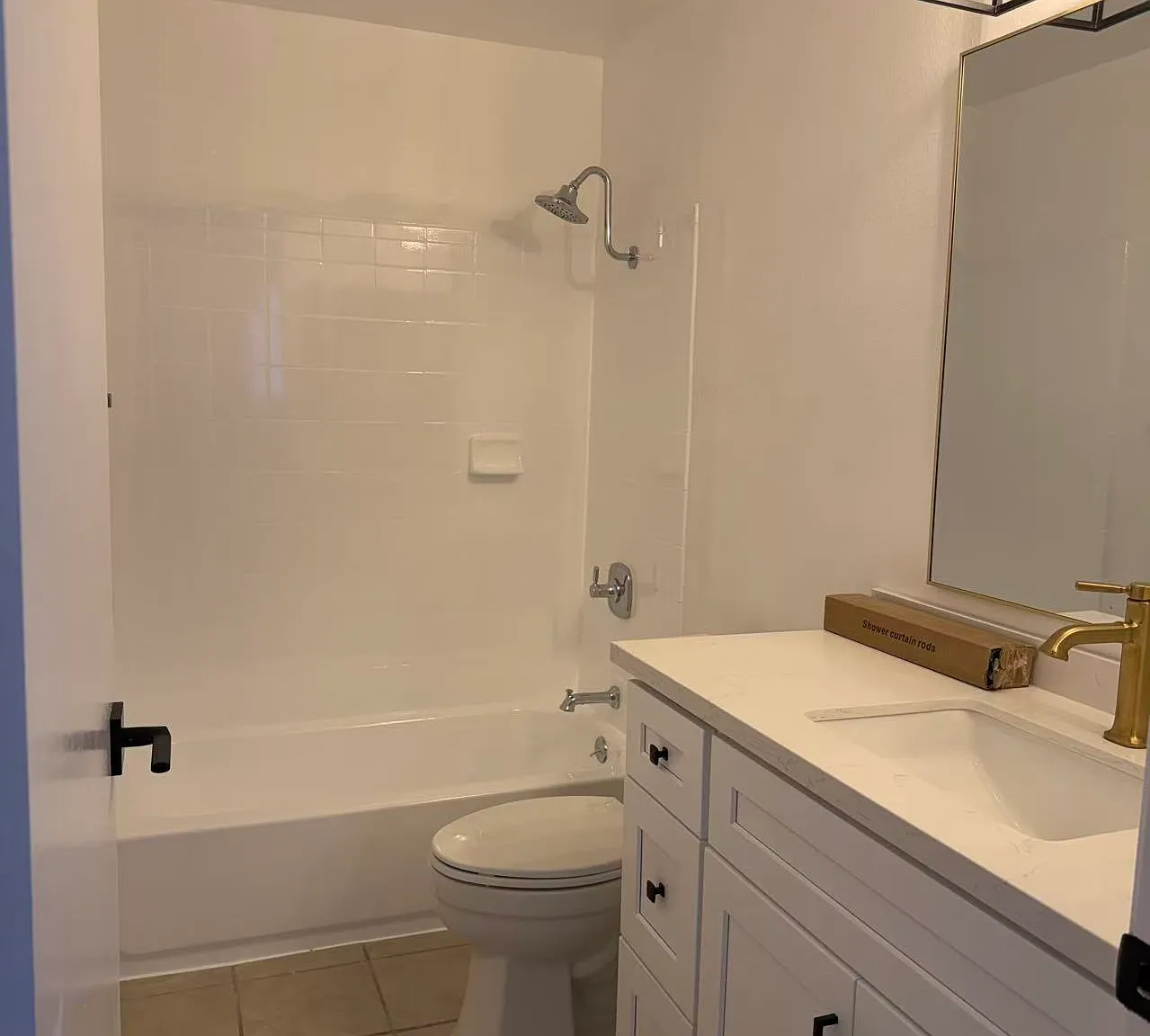 3 bed, 1250 sqft, $3,100 — Photo 4