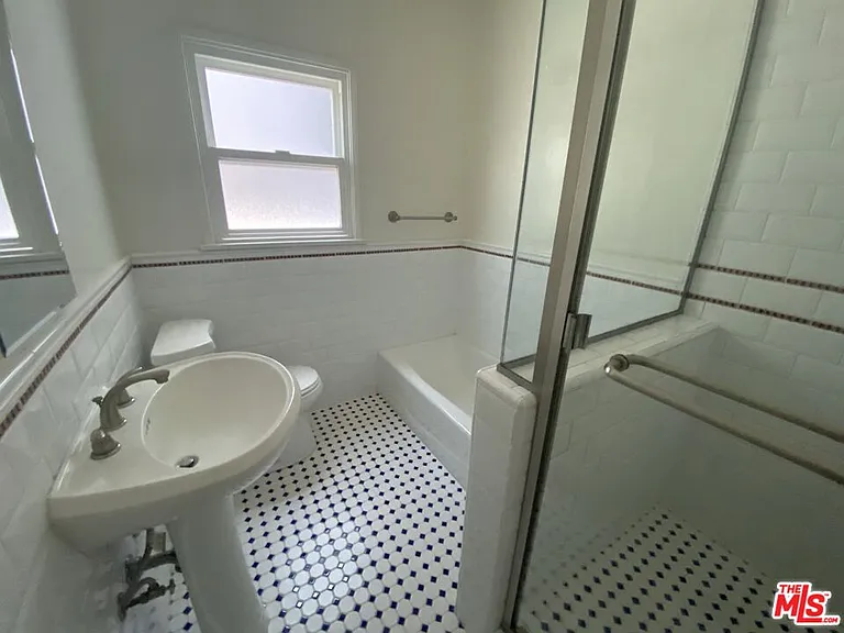 10559 1/2 Ashton Ave #10559 — Photo 14