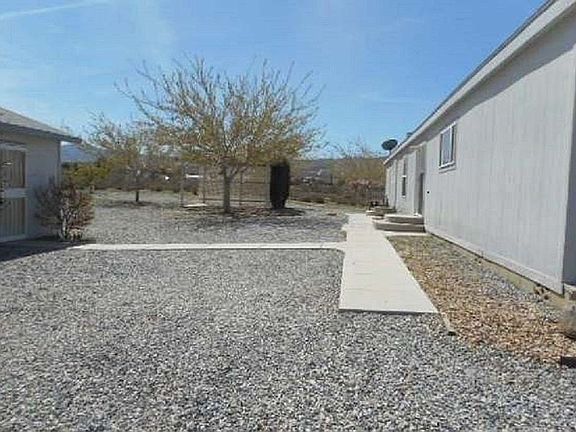 Patio w/shaded Pergola 