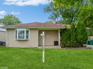 290 E Norman Ln, Wheeling, IL 60090