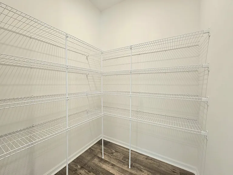 3854 Rosewood Dr — Photo 13