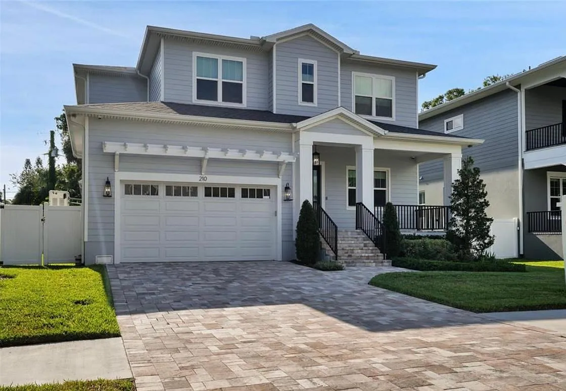 5 bed, 4174 sqft, $14,500 — Photo 1