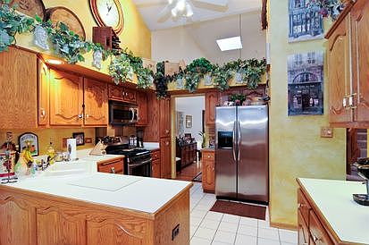 3rd image of 2525 Saint Andrews Dr