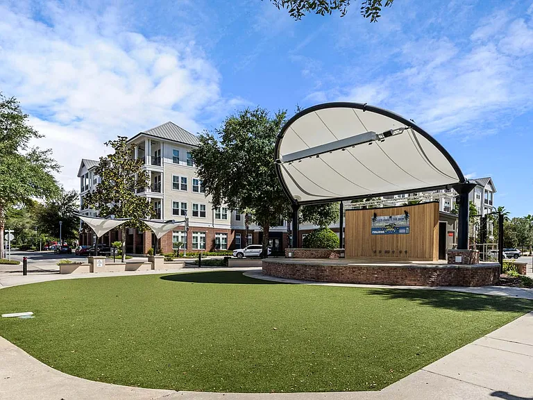 Flats at Tioga Town Center — Photo 44