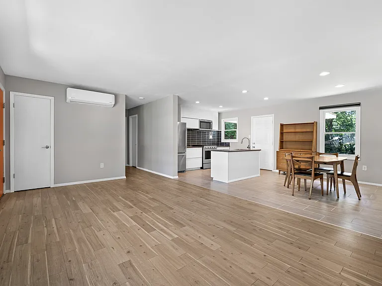 503 Stella Dr — Photo 9