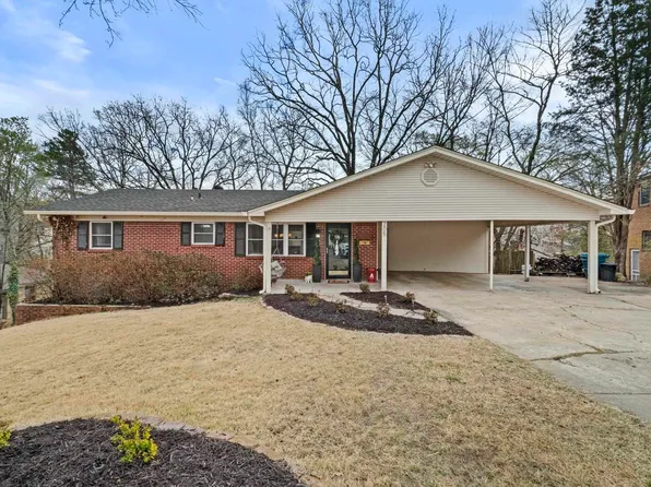 205 Kings Row Dr, Little Rock, AR 72207