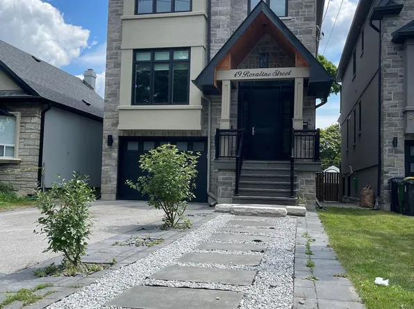 49 Roxaline St, Toronto, ON M9P 2Z1