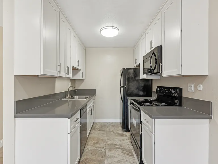 2732 Haste Street — Photo 17