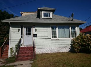 8 Moloney St, West Roxbury, MA 02132