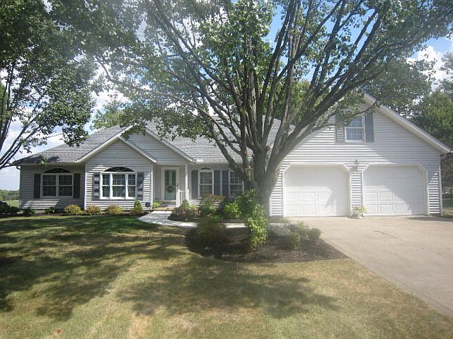 1st image of 2339 Woodview Ct