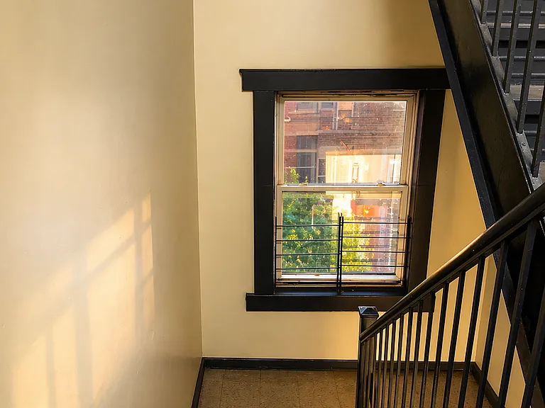 233 Littleton Ave #11 — Photo 14