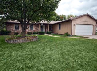 57010 Hummingbird Ct, Goshen, IN 46528