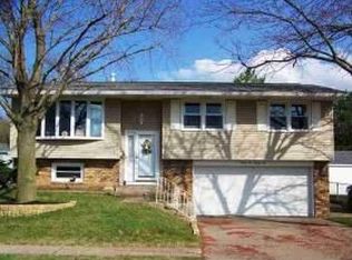 3622 37th St, Moline, IL 61265