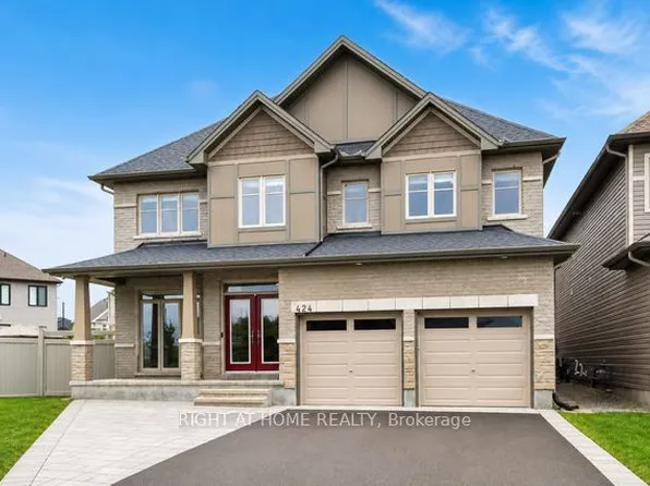 424 Golden Springs Dr, Ottawa, ON K4M 0B9