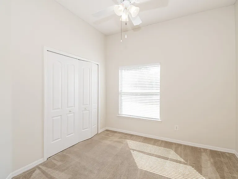 2318 Cherokee Cove Trl — Photo 12