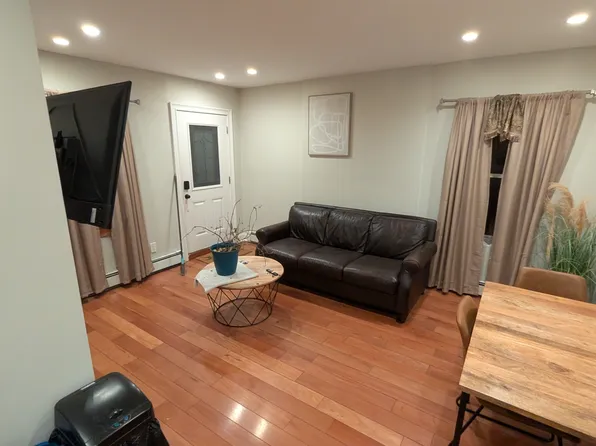 (undisclosed Address), Bronx, NY 10455