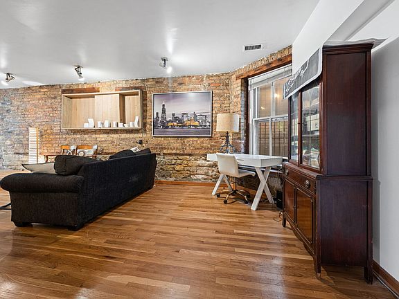 5th image of 350 W Dickens Ave #G