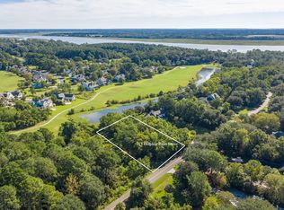 113 Dolphin Point Dr, Beaufort, SC 29907