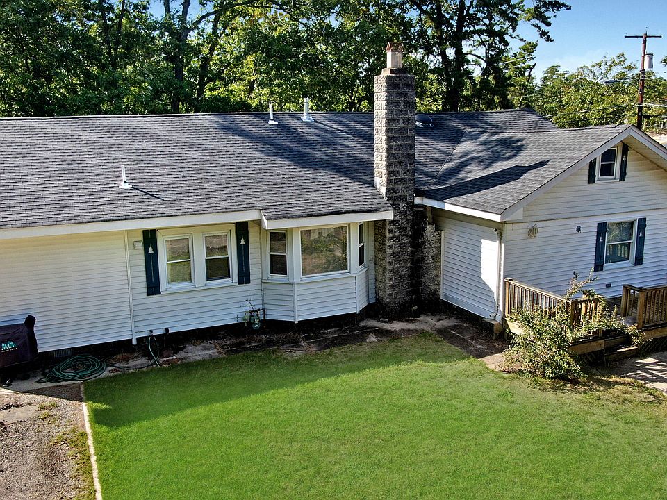 1st image of 502 S Lakeshore Dr